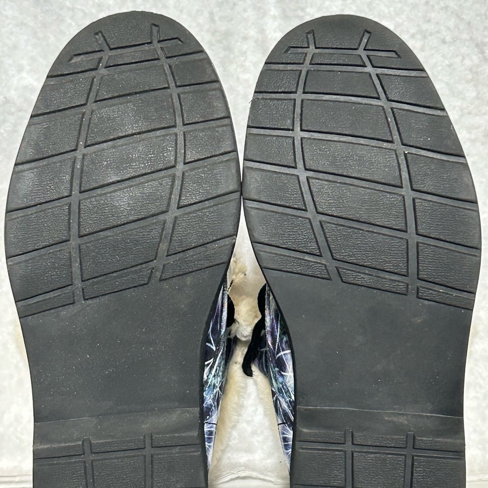 Yes We Vibe Girls Black/White Circle of Life Faux Fur Fall/Winter Boots SZ 3.5M - Picture 9 of 11